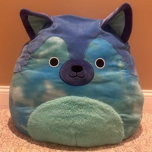 Rare blue and green tie dyed dog squishmellow. “Kippie”